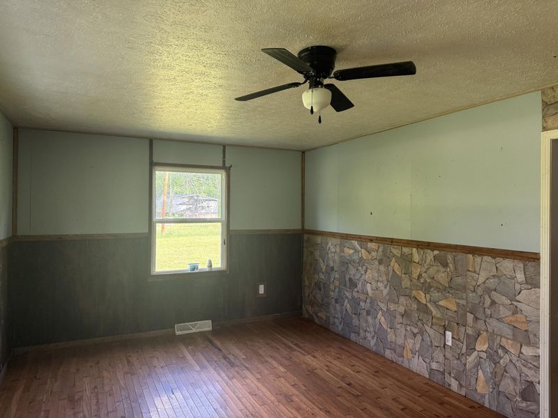 8115 Levee Road, Jeffersonville, KY 40337 Photo 5