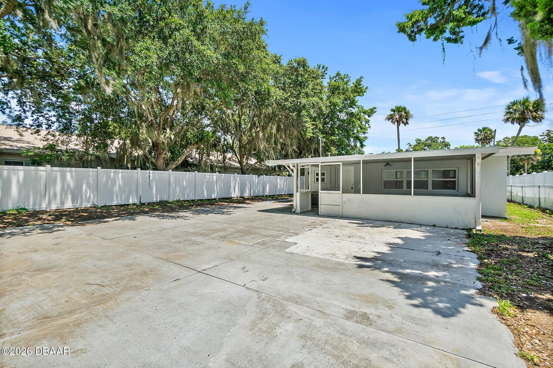 607 Wayne Avenue, New Smyrna Beach, FL 32168 Photo