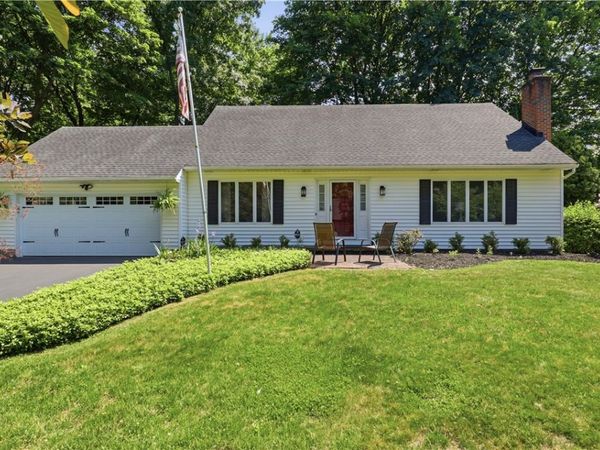 33 Scotch Lane , Rochester, NY 14617