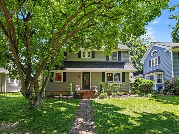 28 Kent Park , Rochester, NY 14610