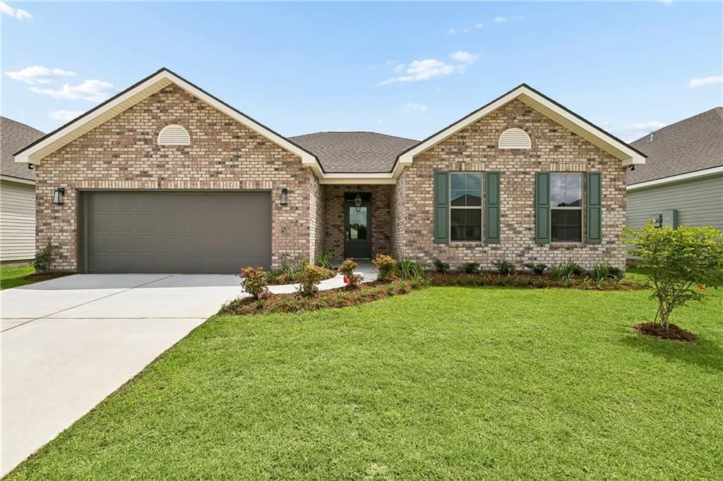 929 LAUREL OAKS Drive, Waggaman, LA 70094