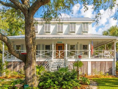 401 Seabreeze Lane, Sullivans Island, SC 29482