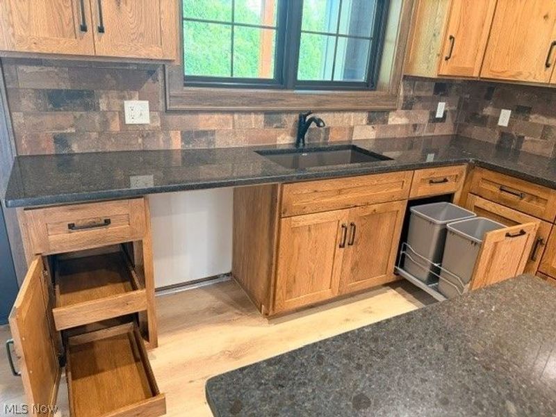 453 Shane Avenue, Waynesburg, OH 44688 Photo 16