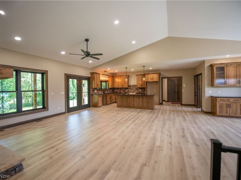 453 Shane Avenue, Waynesburg, OH 44688 Photo 18
