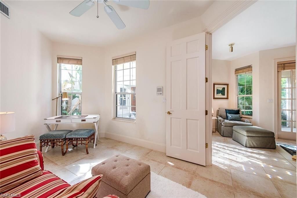 157 Colonade Cir, Unit 1002, Naples, FL 34103 Photo