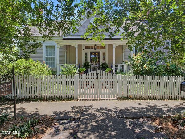 523 6th S, Columbus, MS 39701