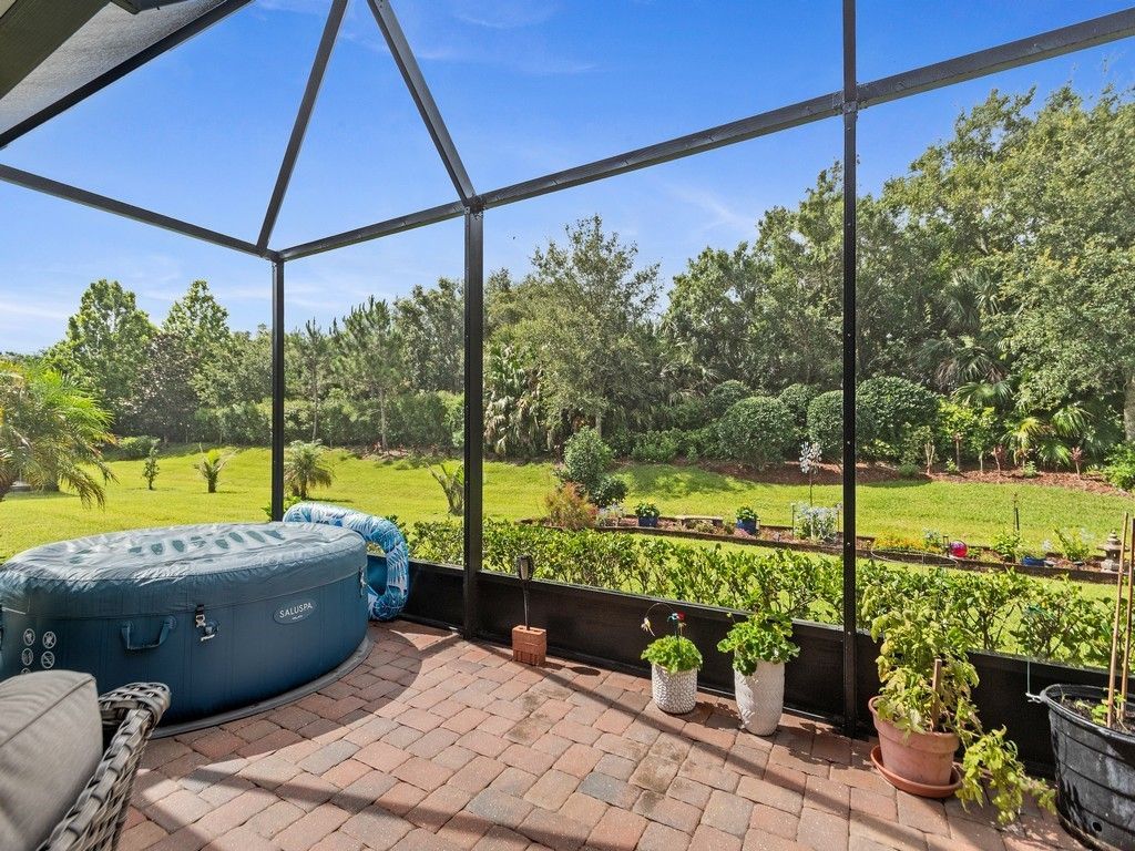 2543 Crowned Eagle Circle Sw, Vero Beach, FL 32962 Photo