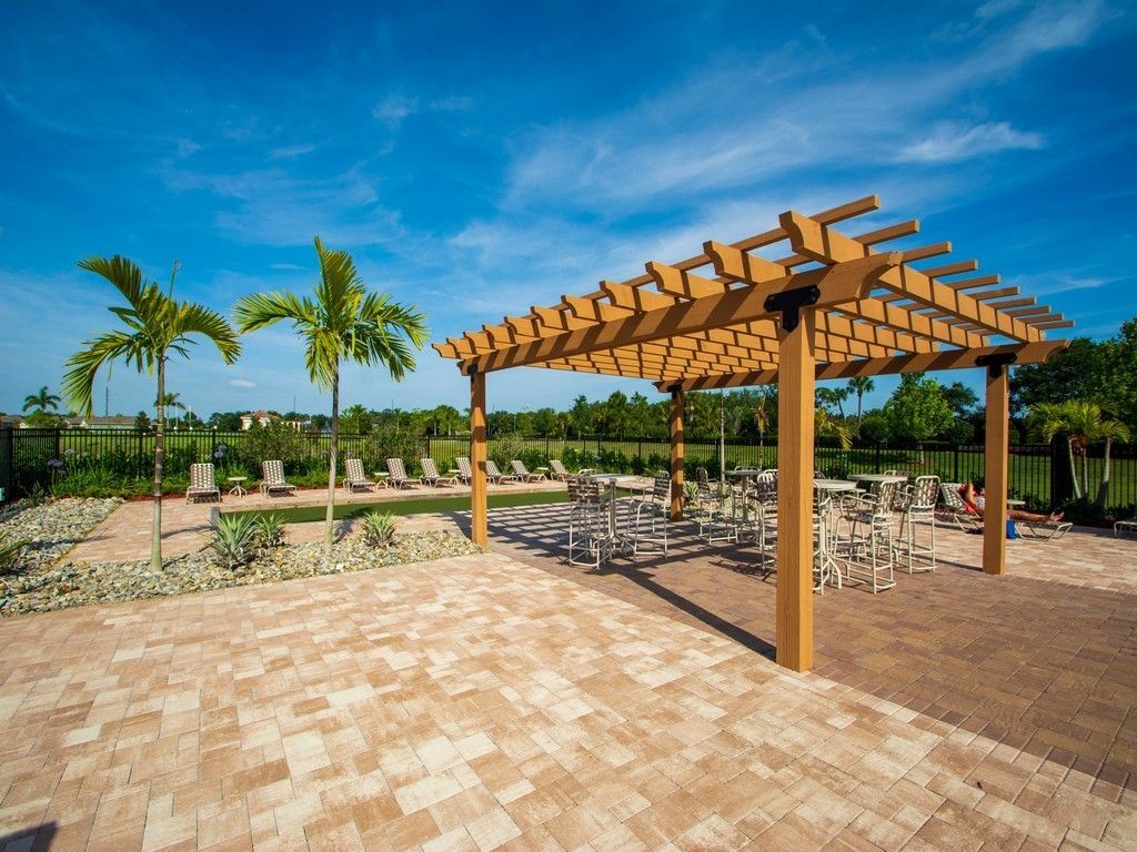 2543 Crowned Eagle Circle Sw, Vero Beach, FL 32962 Photo