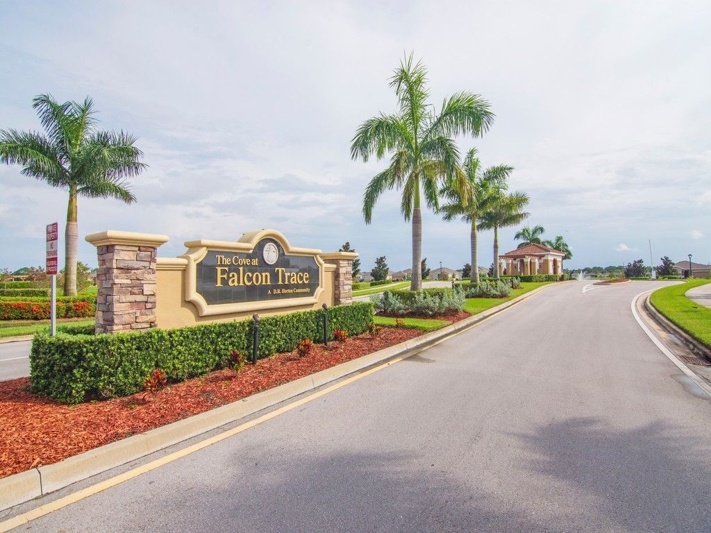 2543 Crowned Eagle Circle Sw, Vero Beach, FL 32962 Photo