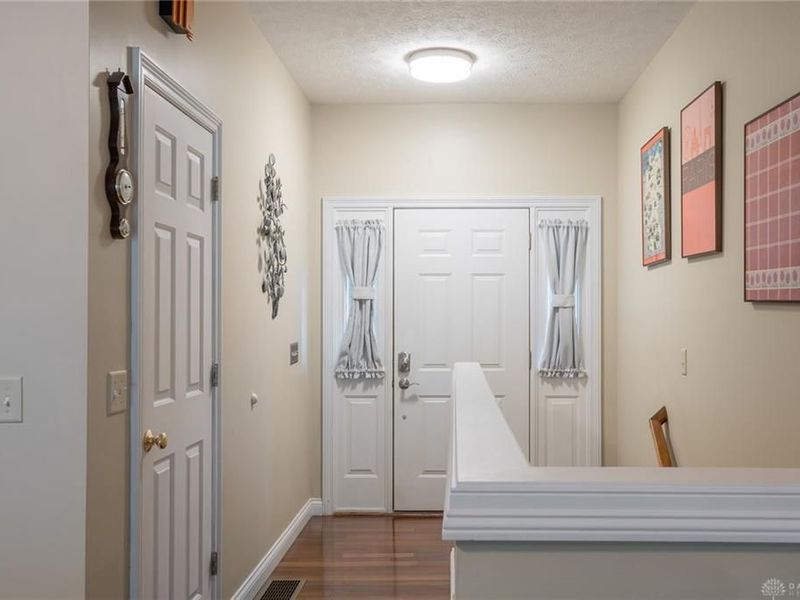 2032 Hancock Court, Xenia, OH 45385 Photo 3
