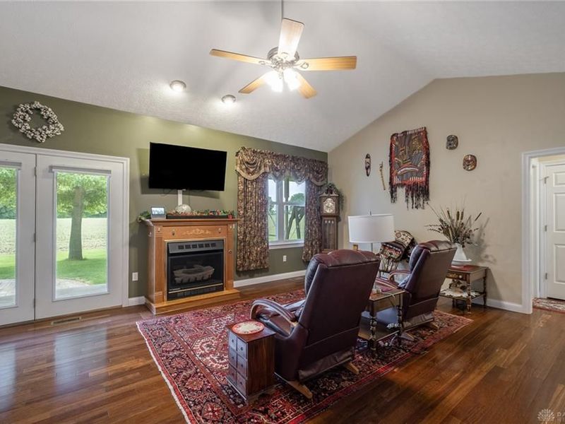 2032 Hancock Court, Xenia, OH 45385 Photo 4