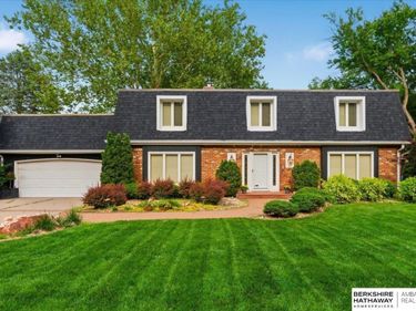 717 S 130 Street, Omaha, NE 68154