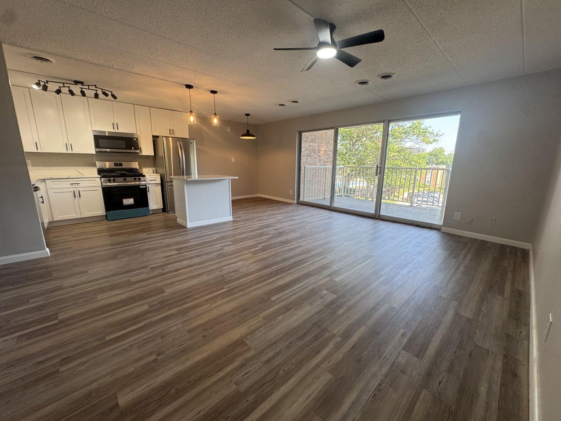 2616 Redcoat Drive, Unit 191, Alexandria, VA 22303 Main Photo