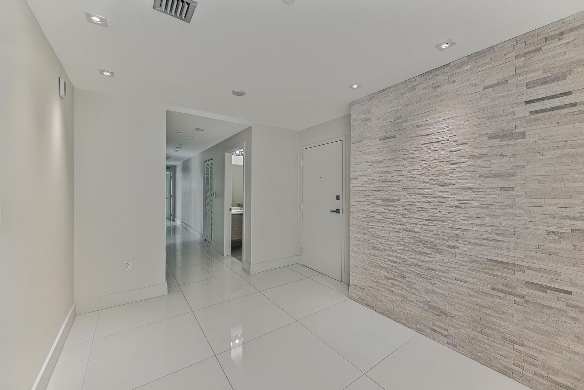 600 NE 27th Street, Unit 1605, Miami, FL 33137 Photo