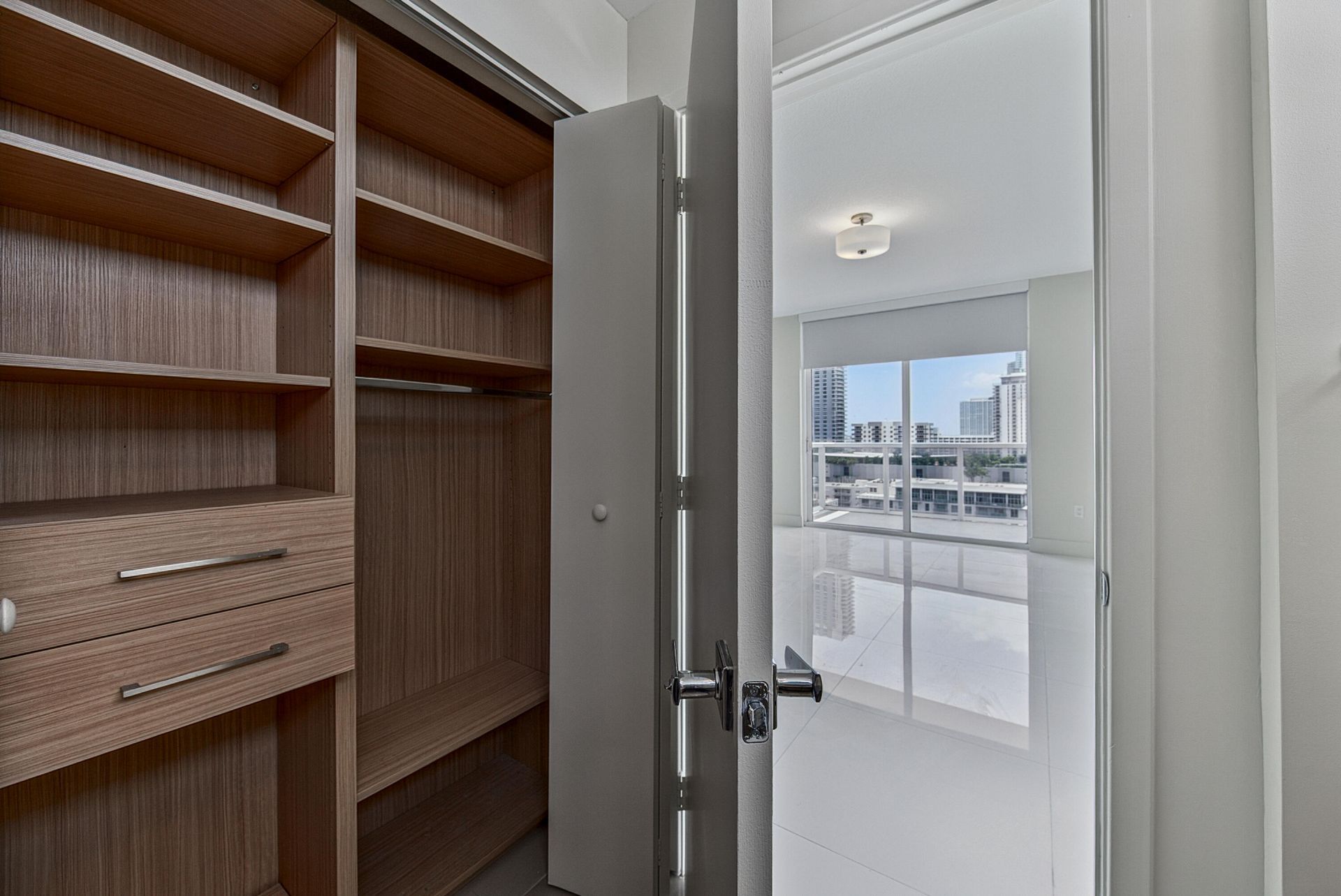 600 NE 27th Street, Unit 1605, Miami, FL 33137 Photo