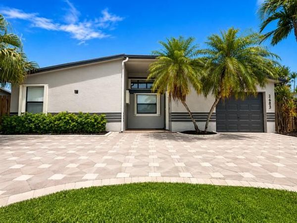 4683 NW 99th Terrace, Sunrise, FL 33351