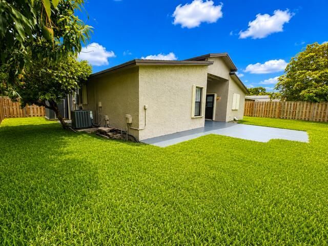 4683 NW 99th Terrace, Sunrise, FL 33351 Photo