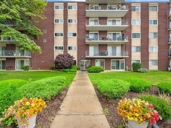 2900 MAPLE Avenue , Unit 4A, Downers Grove, IL 60515