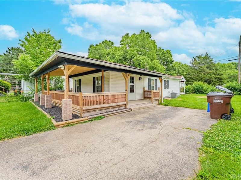 640 Prince Albert Boulevard, Riverside, OH 45404 Photo 3