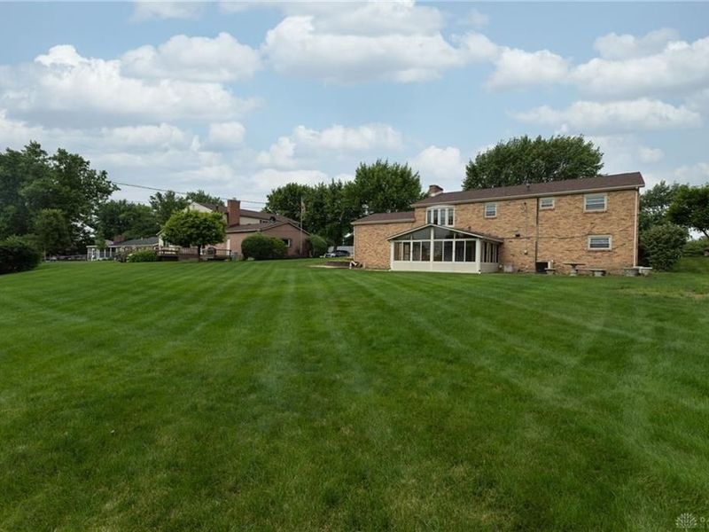 283 Dogwood Drive, Greenville, OH 45331 Photo 11