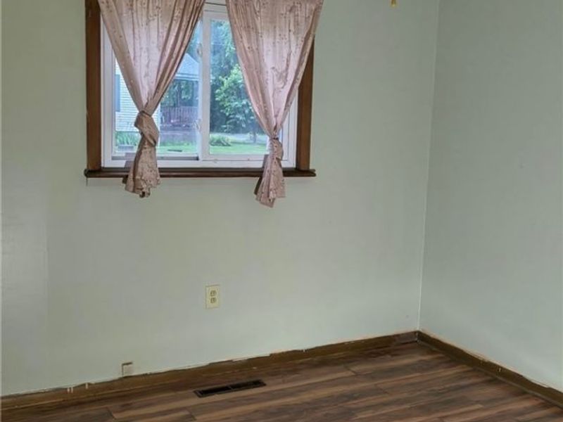 4540 Mahoning Drive, Newton Falls, OH 44444 Photo 10