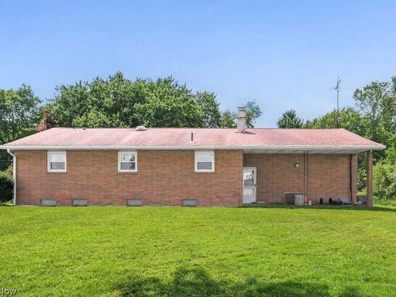 8000 Parks Avenue NE, Alliance, OH 44601 Photo 3