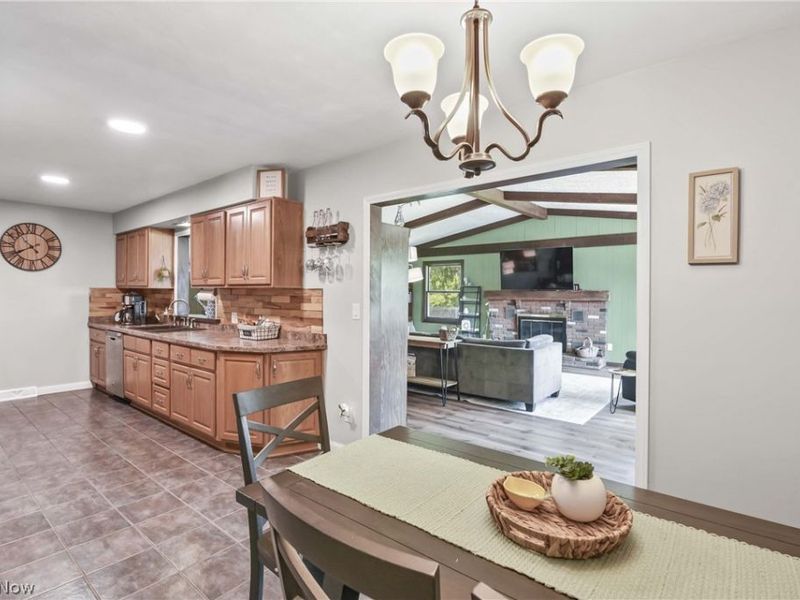 183 Sunrise Drive , Amherst, OH 44001 Photo 13