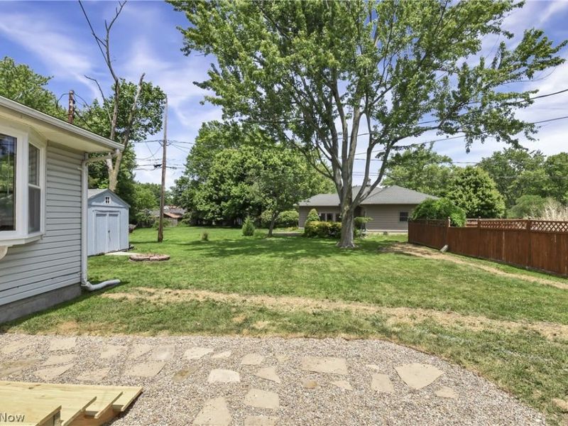 183 Sunrise Drive , Amherst, OH 44001 Photo 31