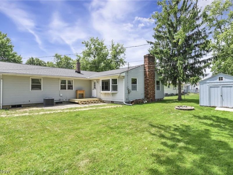 183 Sunrise Drive , Amherst, OH 44001 Photo 5