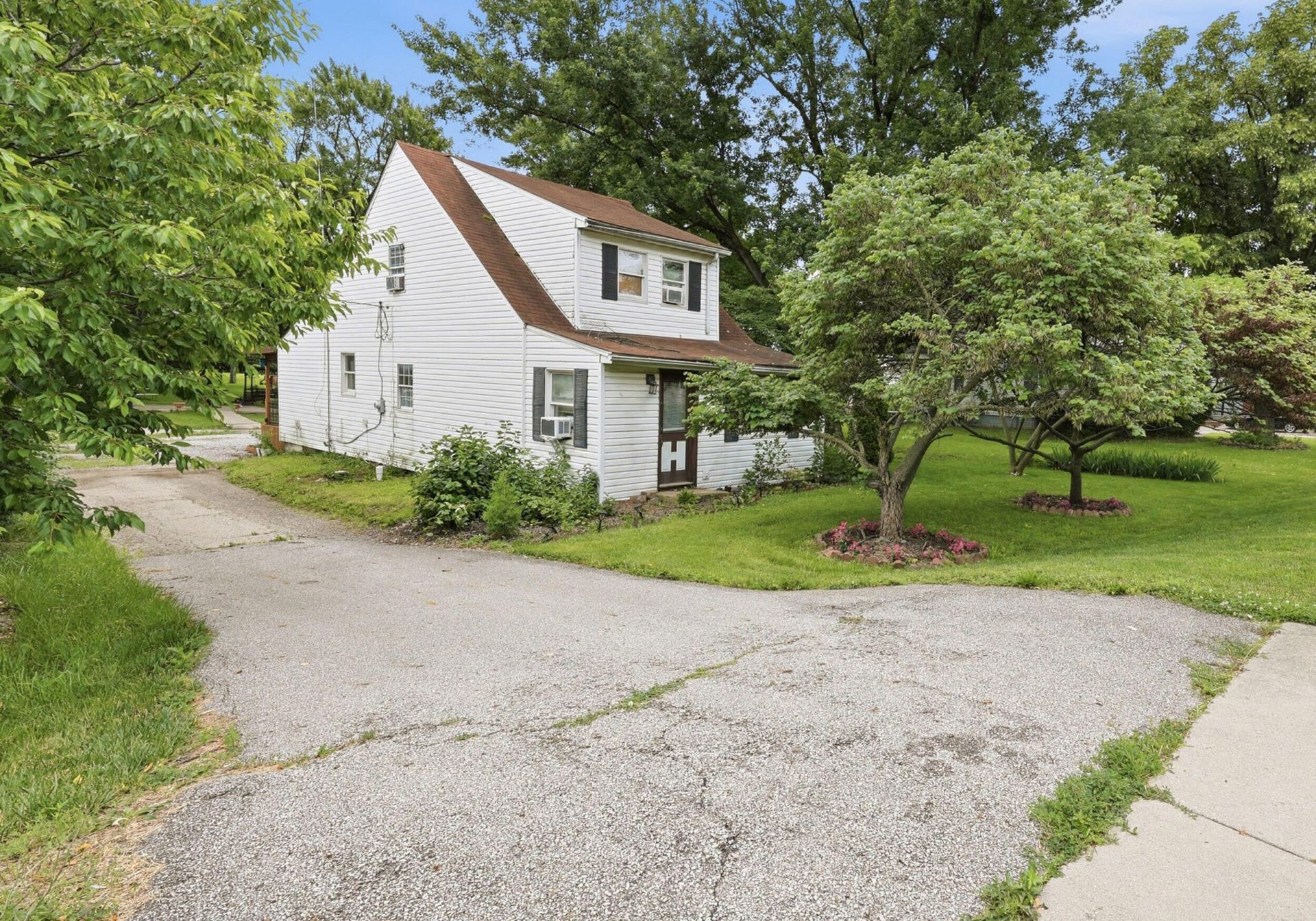 1862 Harrisburg Pike , Grove City, OH 43123 Main Photo