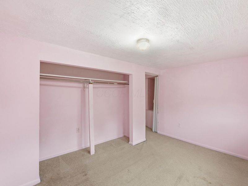 1862 Harrisburg Pike , Grove City, OH 43123 Photo 19
