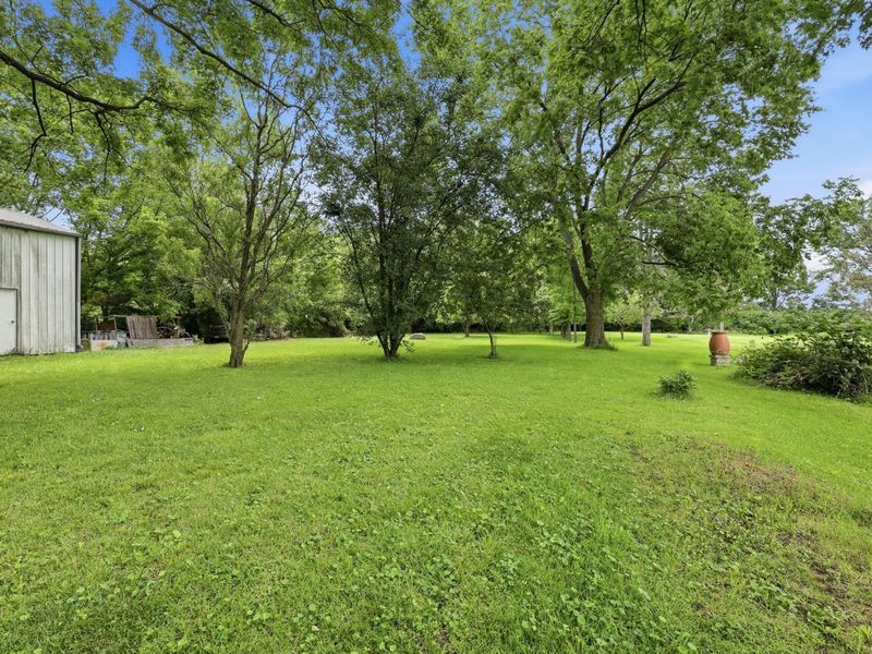 1862 Harrisburg Pike , Grove City, OH 43123 Photo 27