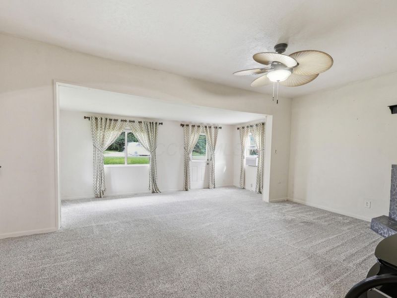 1862 Harrisburg Pike , Grove City, OH 43123 Photo 5