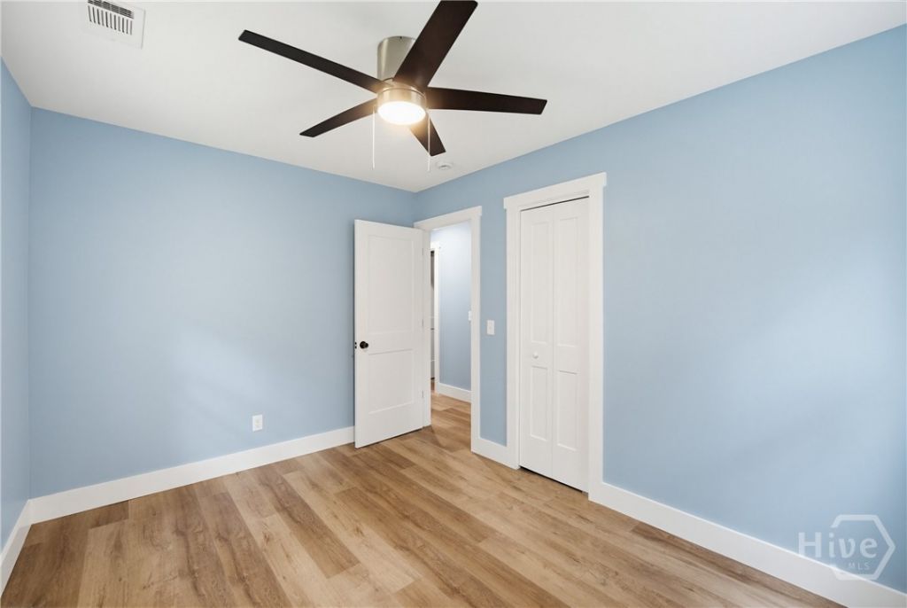 95 Fox Lane Photo 18