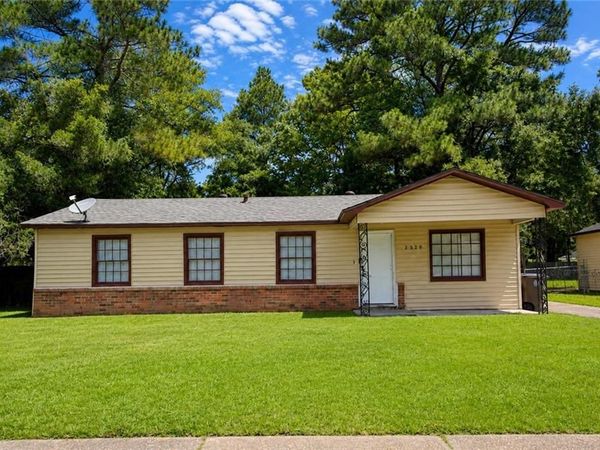 2520 Farnell Drive , Mobile, AL 36605