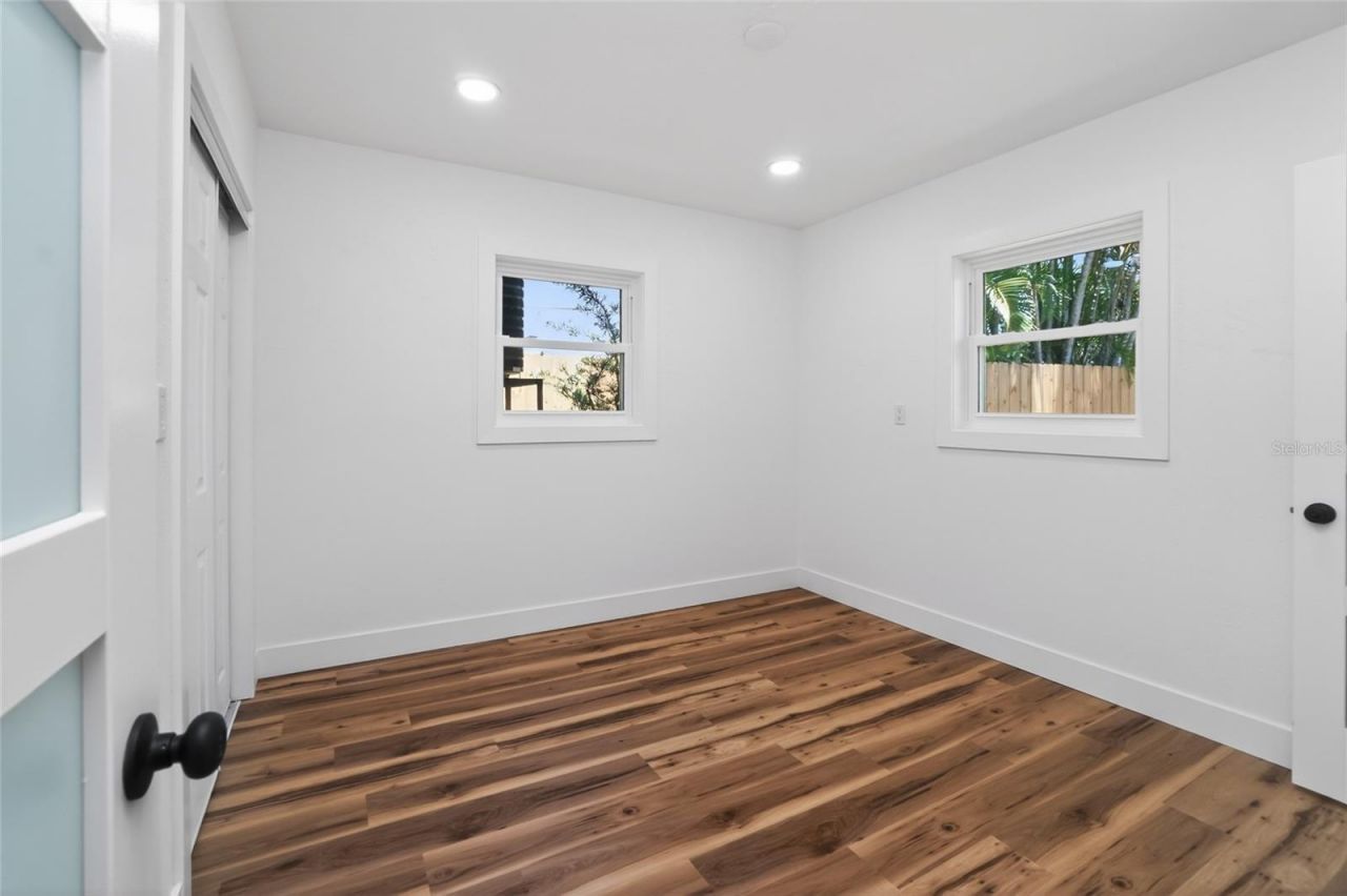 1524 Carson Circle Ne, Saint Petersburg, FL 33703 Photo