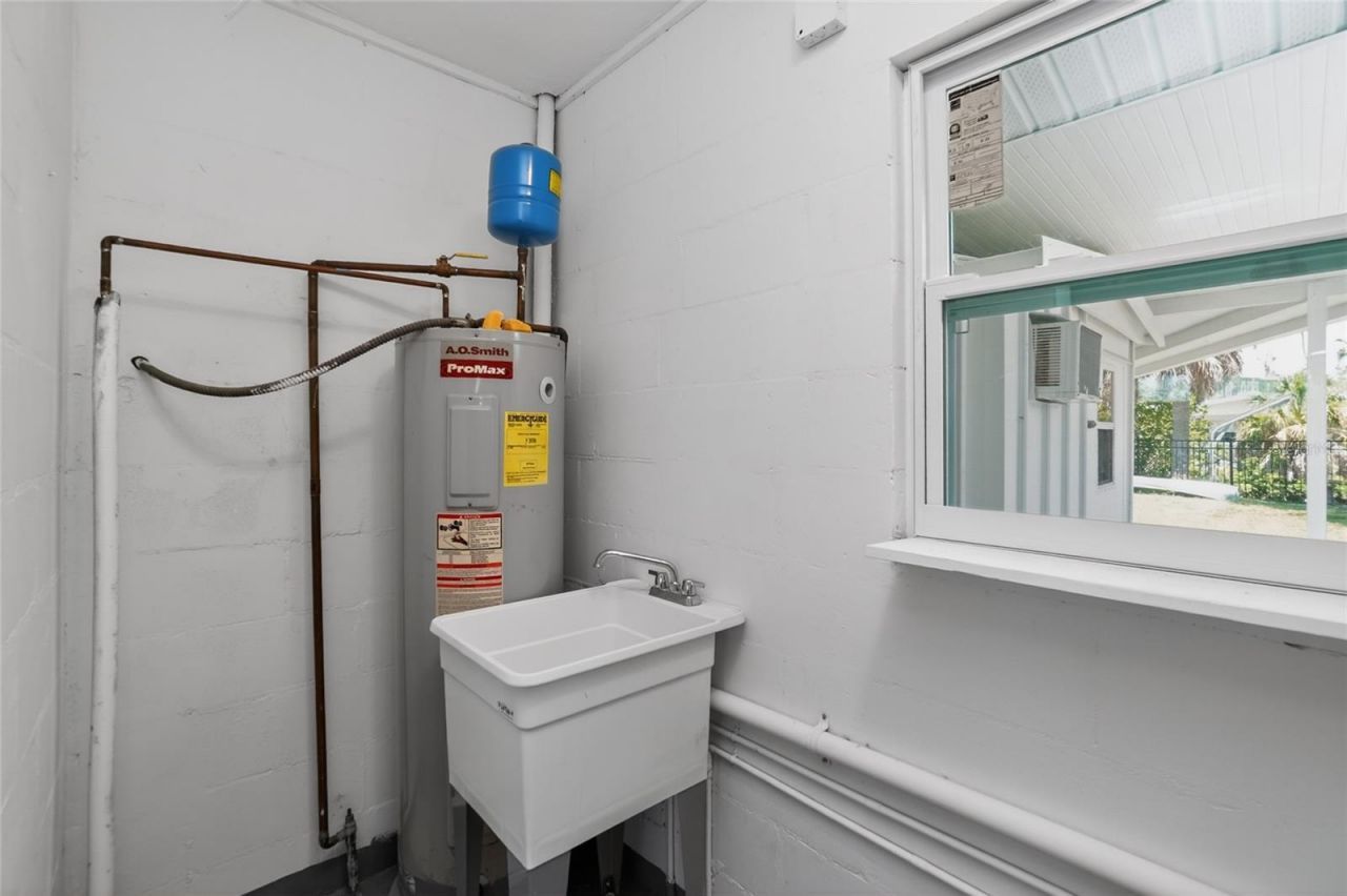1524 Carson Circle Ne, Saint Petersburg, FL 33703 Photo