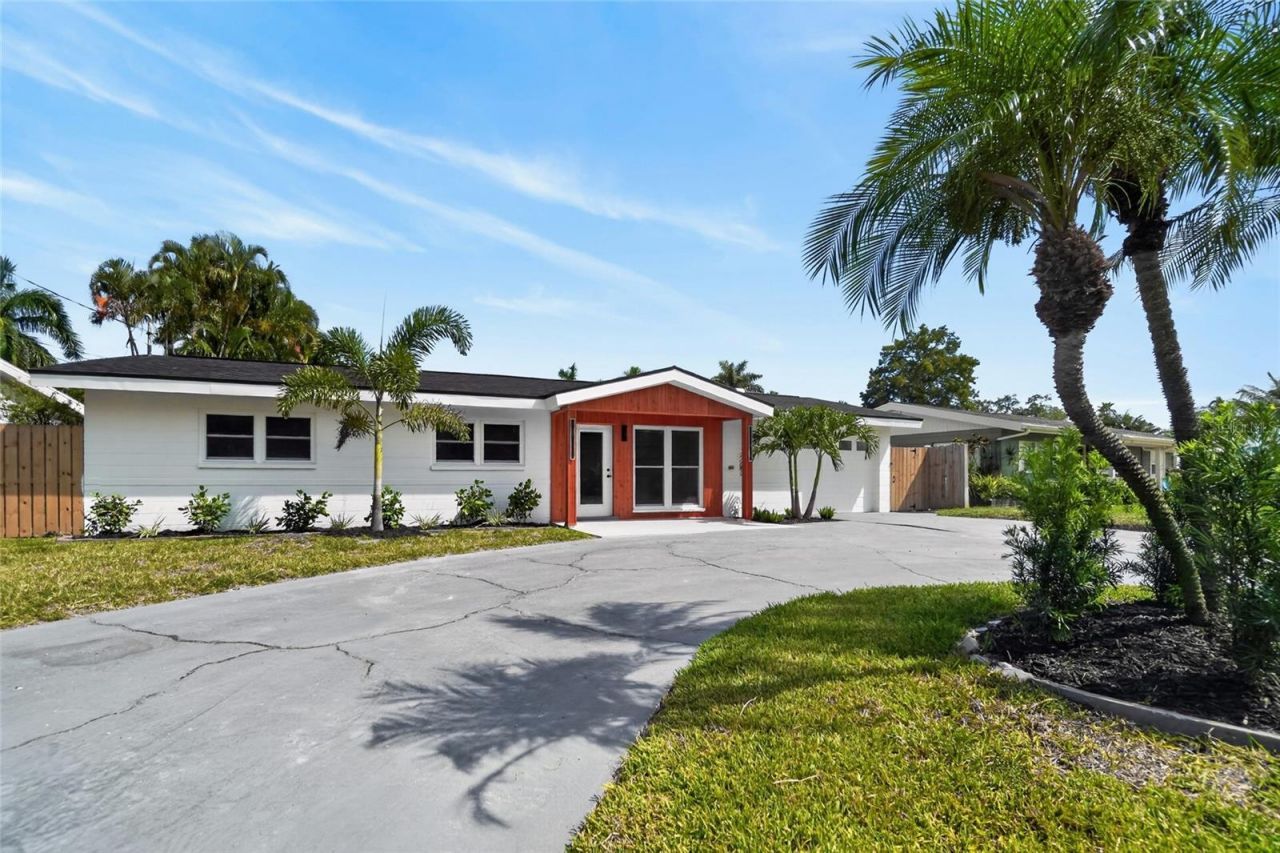 1524 Carson Circle Ne, Saint Petersburg, FL 33703 Photo