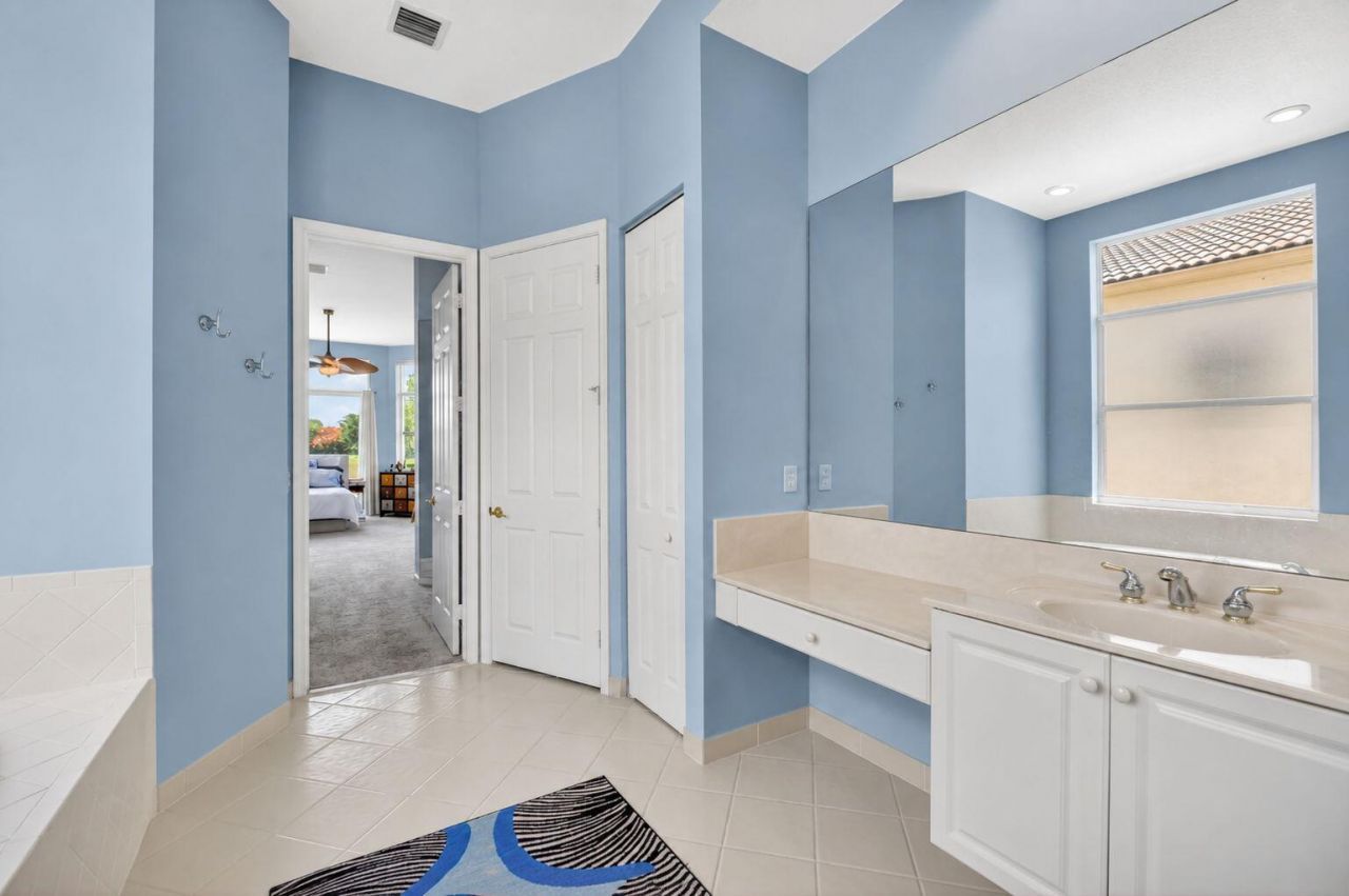 8553 E Via Grande E, Wellington, FL 33411 Photo
