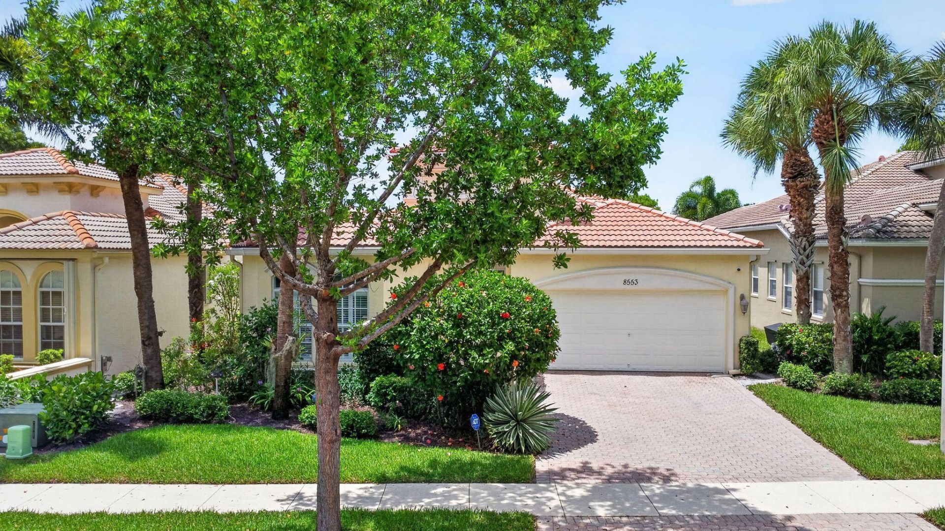8553 E Via Grande E, Wellington, FL 33411 Photo