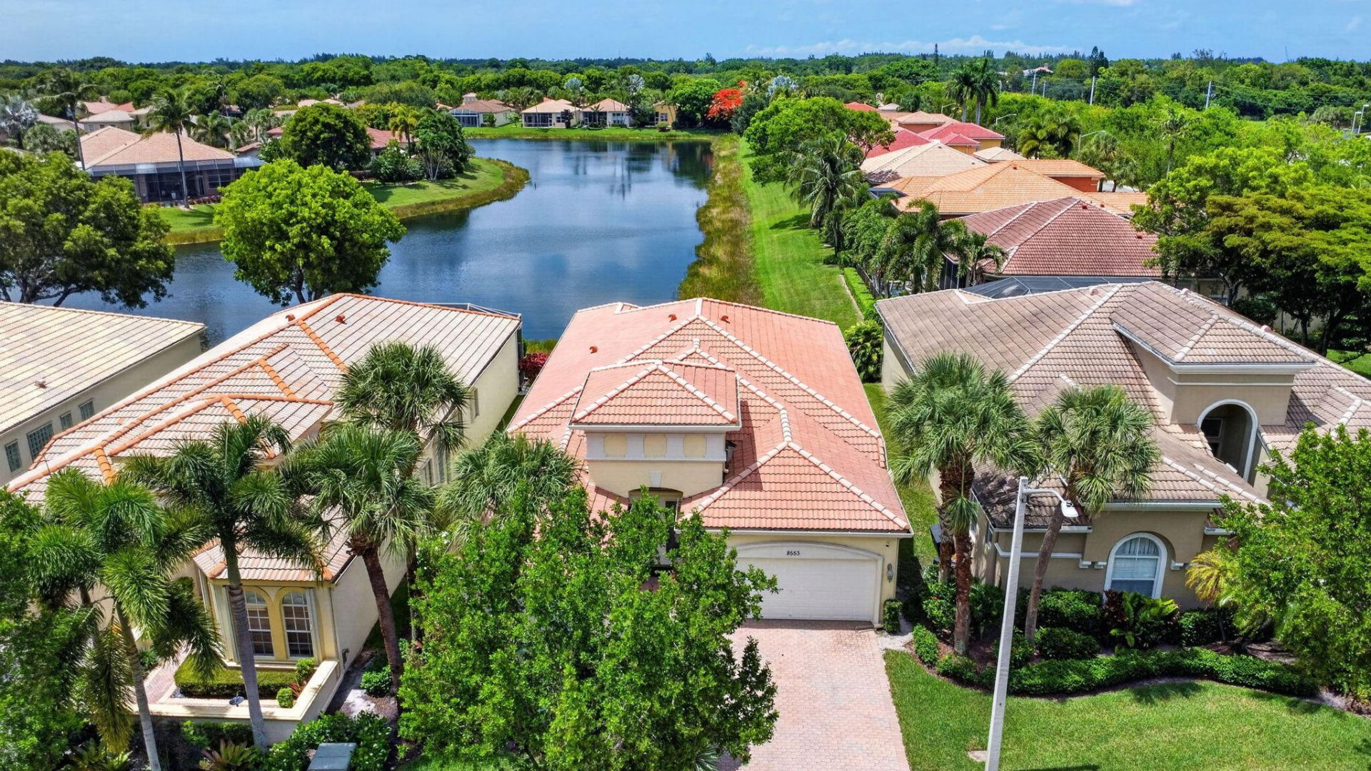 8553 E Via Grande E, Wellington, FL 33411 Photo