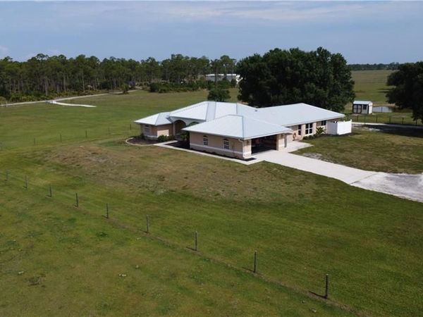 33600 Bermont RD, PUNTA GORDA, FL 33982