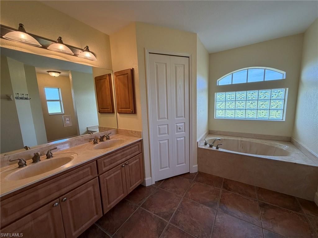 33600 Bermont Rd, Punta Gorda, FL 33982 Photo