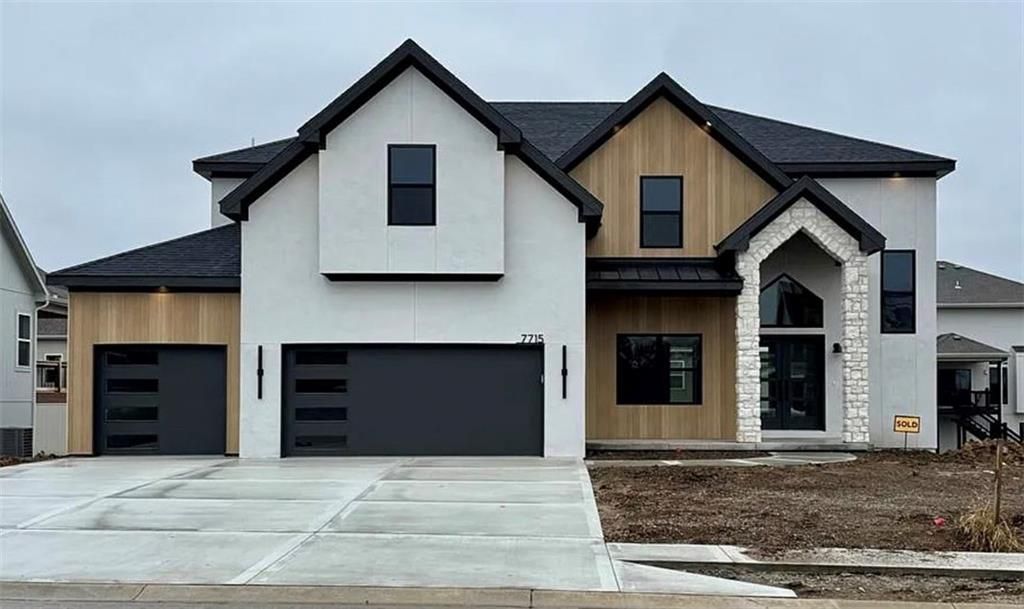 4749 NW Sienna Ridge, Riverside, MO 64150 Main Photo