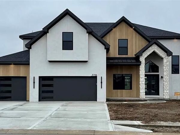 4749 NW Sienna Ridge, Riverside, MO 64150