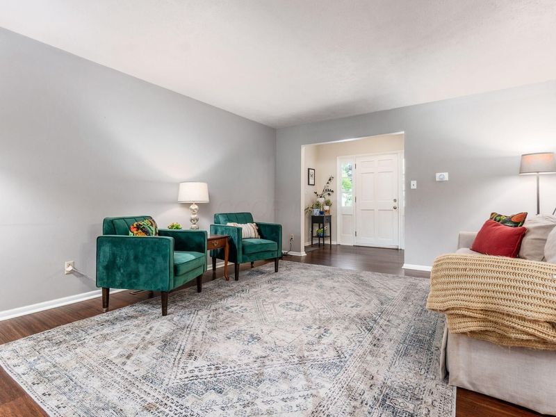 855 Singing Hills Lane, Columbus, OH 43235 Photo 10