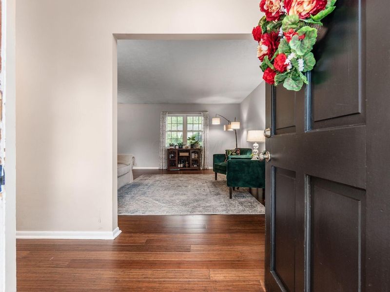 855 Singing Hills Lane, Columbus, OH 43235 Photo 6