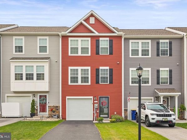 96 AYRSHIRE DRIVE , HANOVER, PA 17331