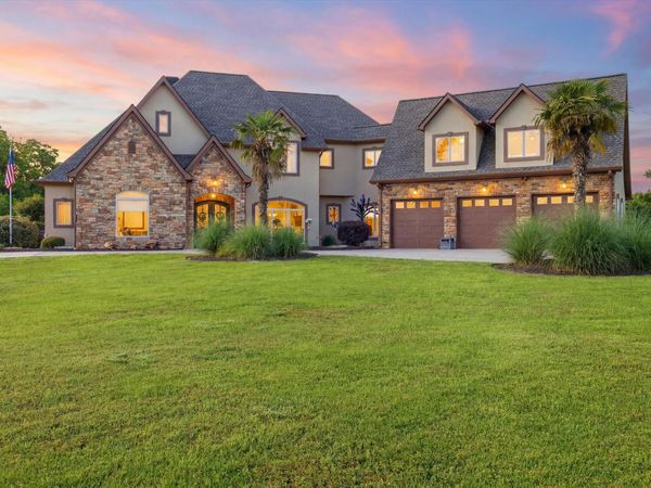 222 Cross Creek Drive, Ringgold, GA 30736