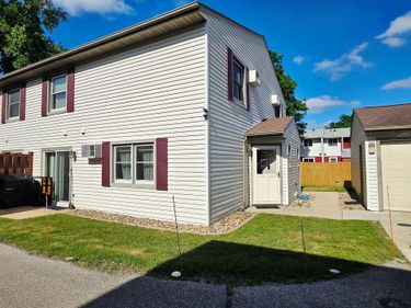 1648 8 1/2 Street SE, Rochester, MN 55904